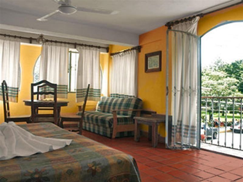 Casa Shaguiba Hotel Crucecita  Eksteriør billede